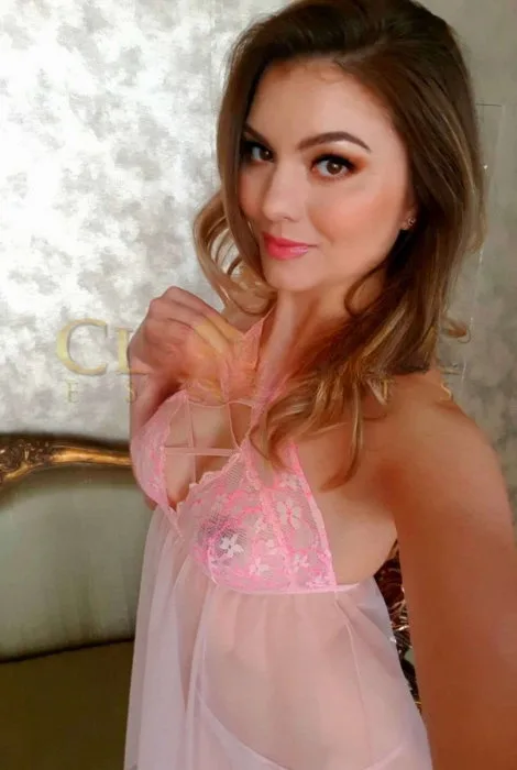 Ivana escort Reading